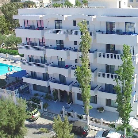 Regina Studios & Hotel Karpathos Exterior foto