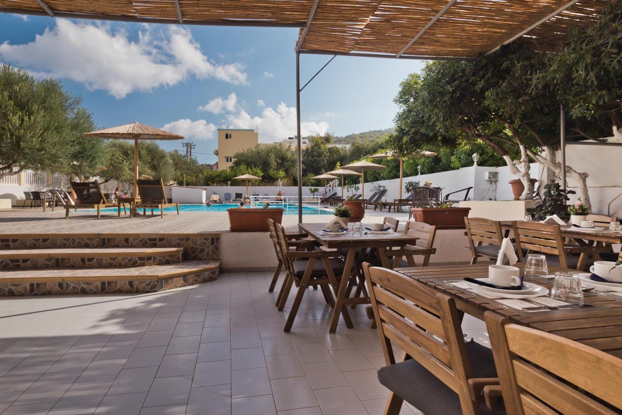 Regina Studios & Hotel Karpathos Exterior foto