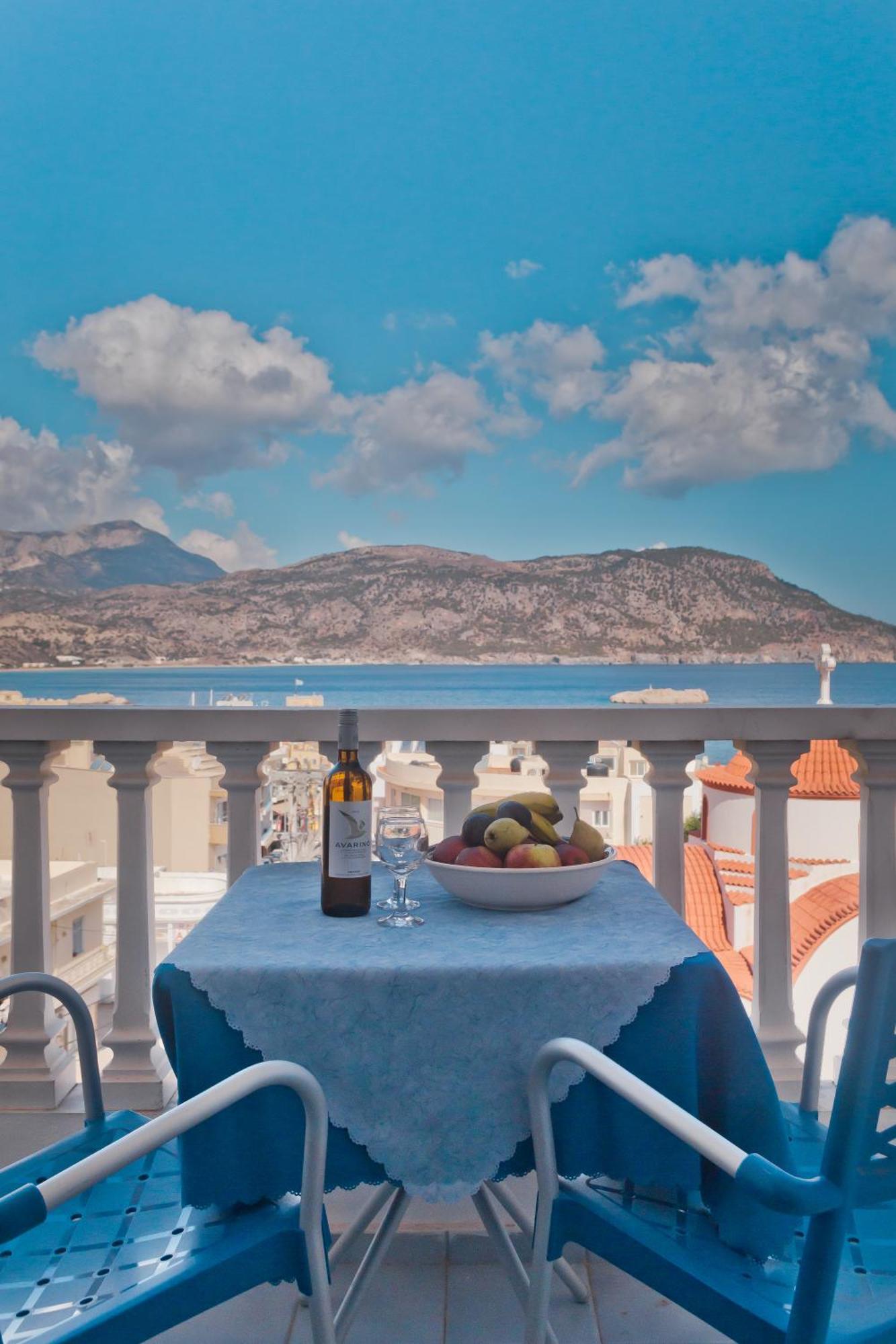 Regina Studios & Hotel Karpathos Exterior foto
