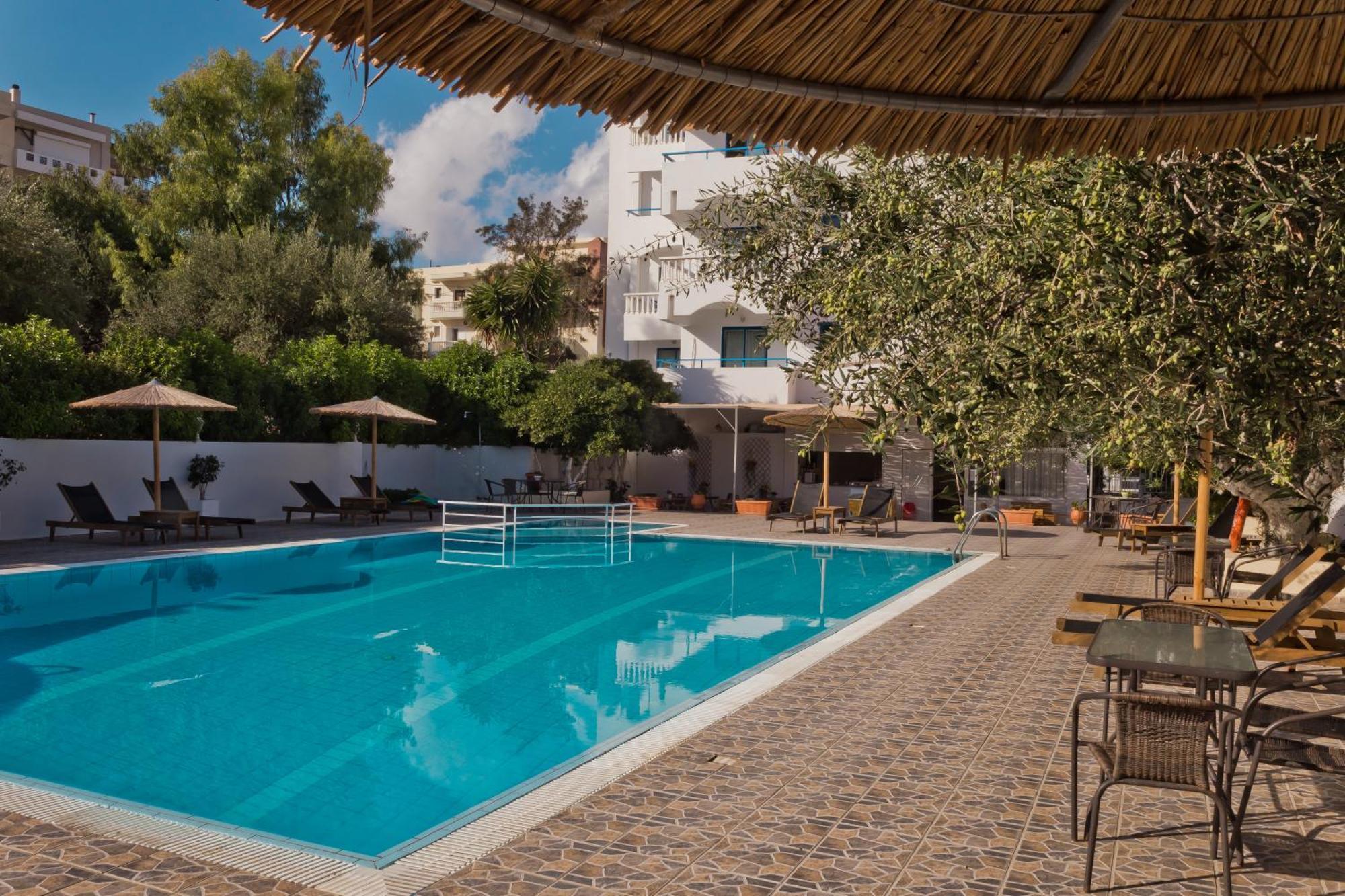 Regina Studios & Hotel Karpathos Exterior foto