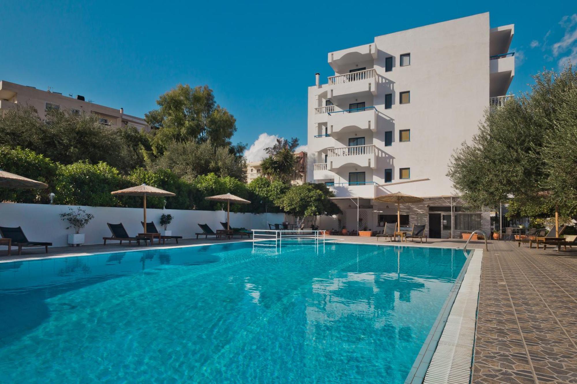 Regina Studios & Hotel Karpathos Exterior foto