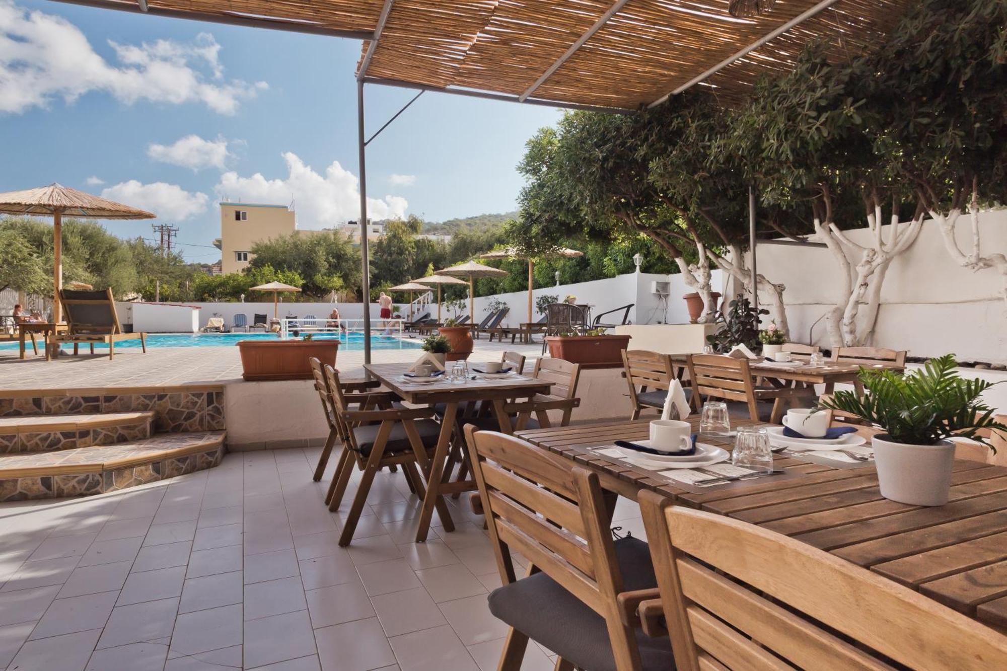 Regina Studios & Hotel Karpathos Exterior foto