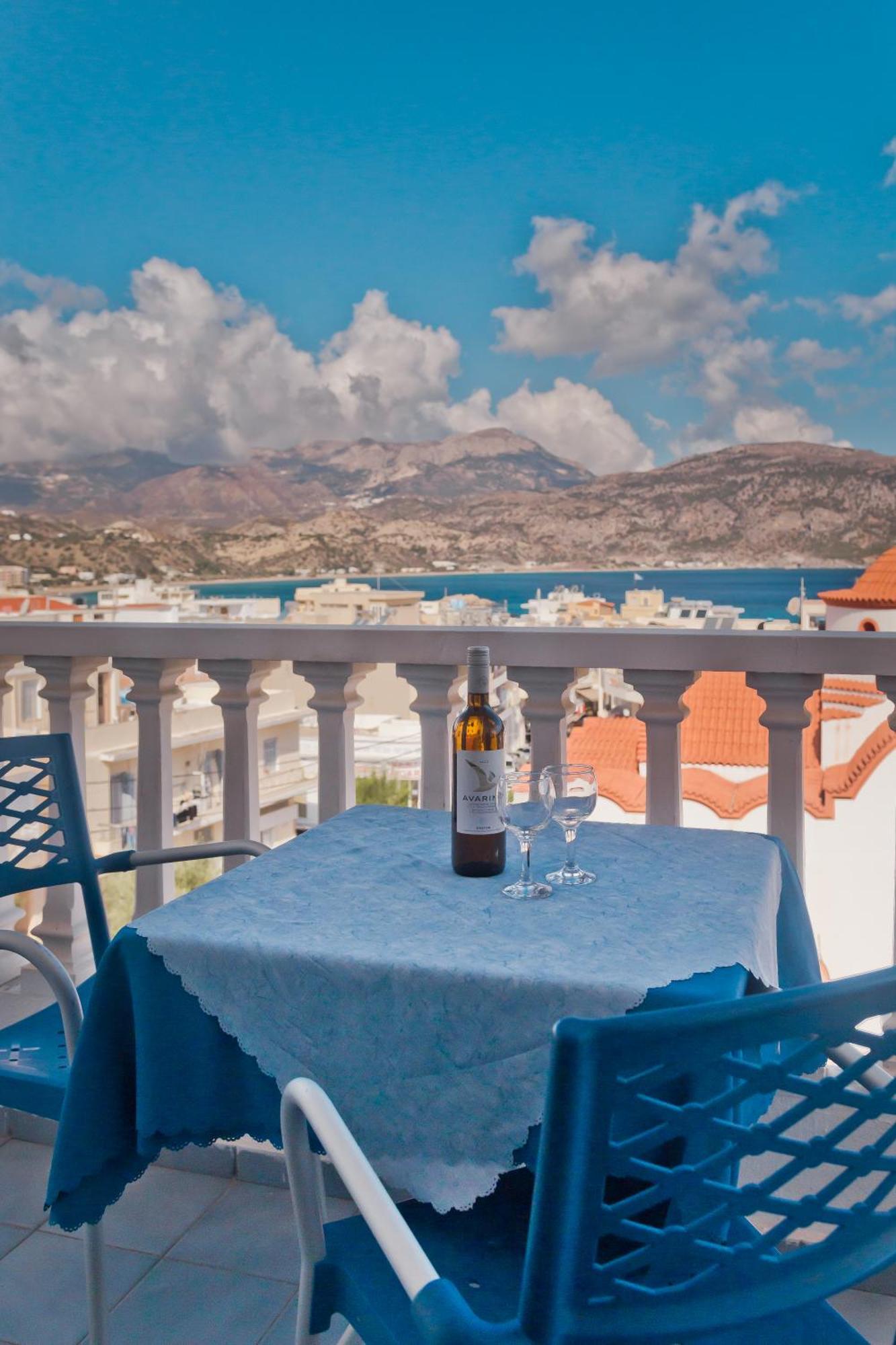 Regina Studios & Hotel Karpathos Exterior foto