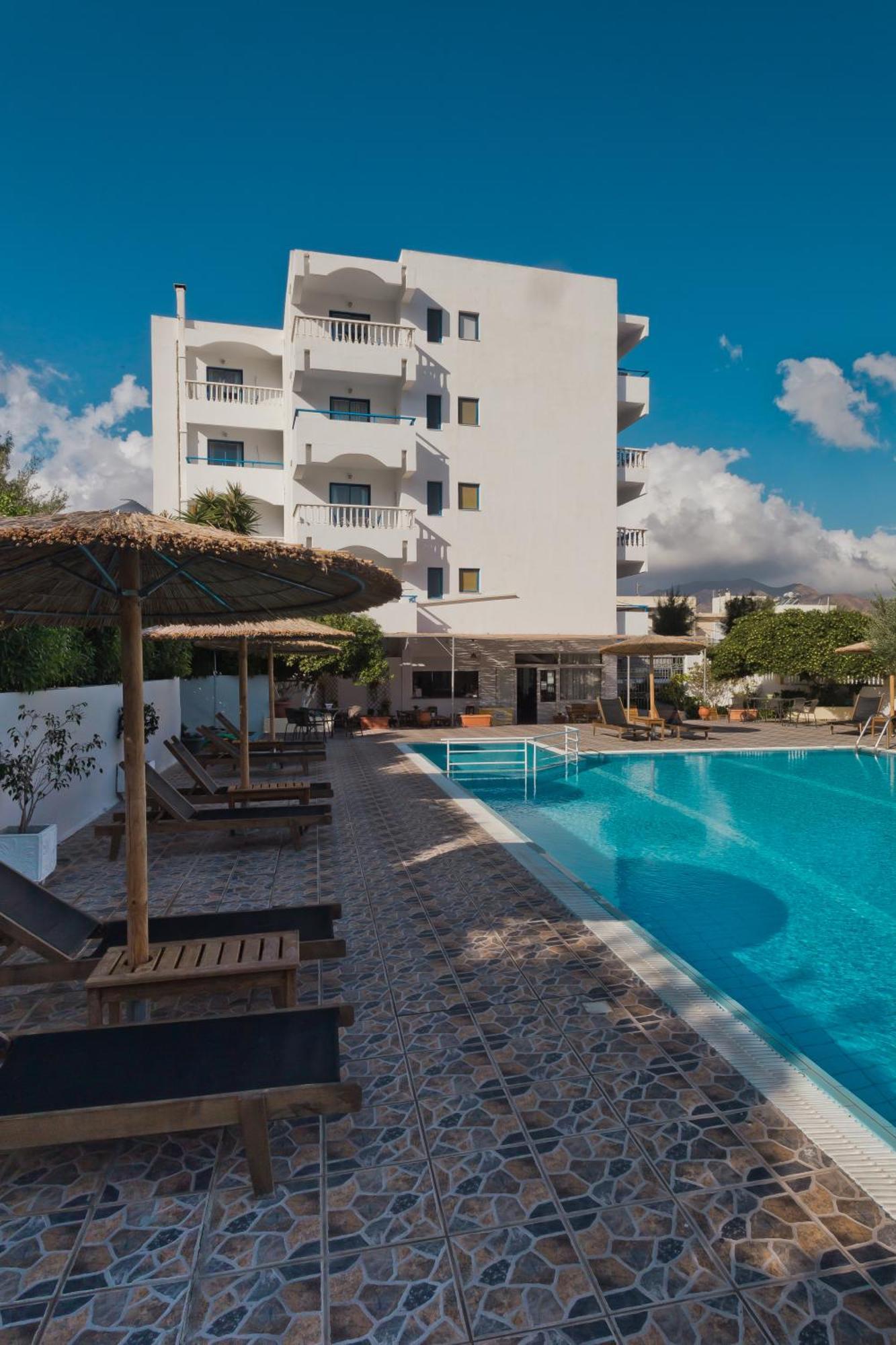 Regina Studios & Hotel Karpathos Exterior foto