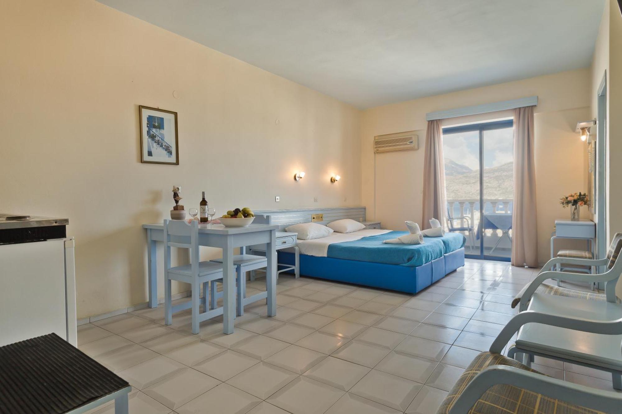Regina Studios & Hotel Karpathos Exterior foto