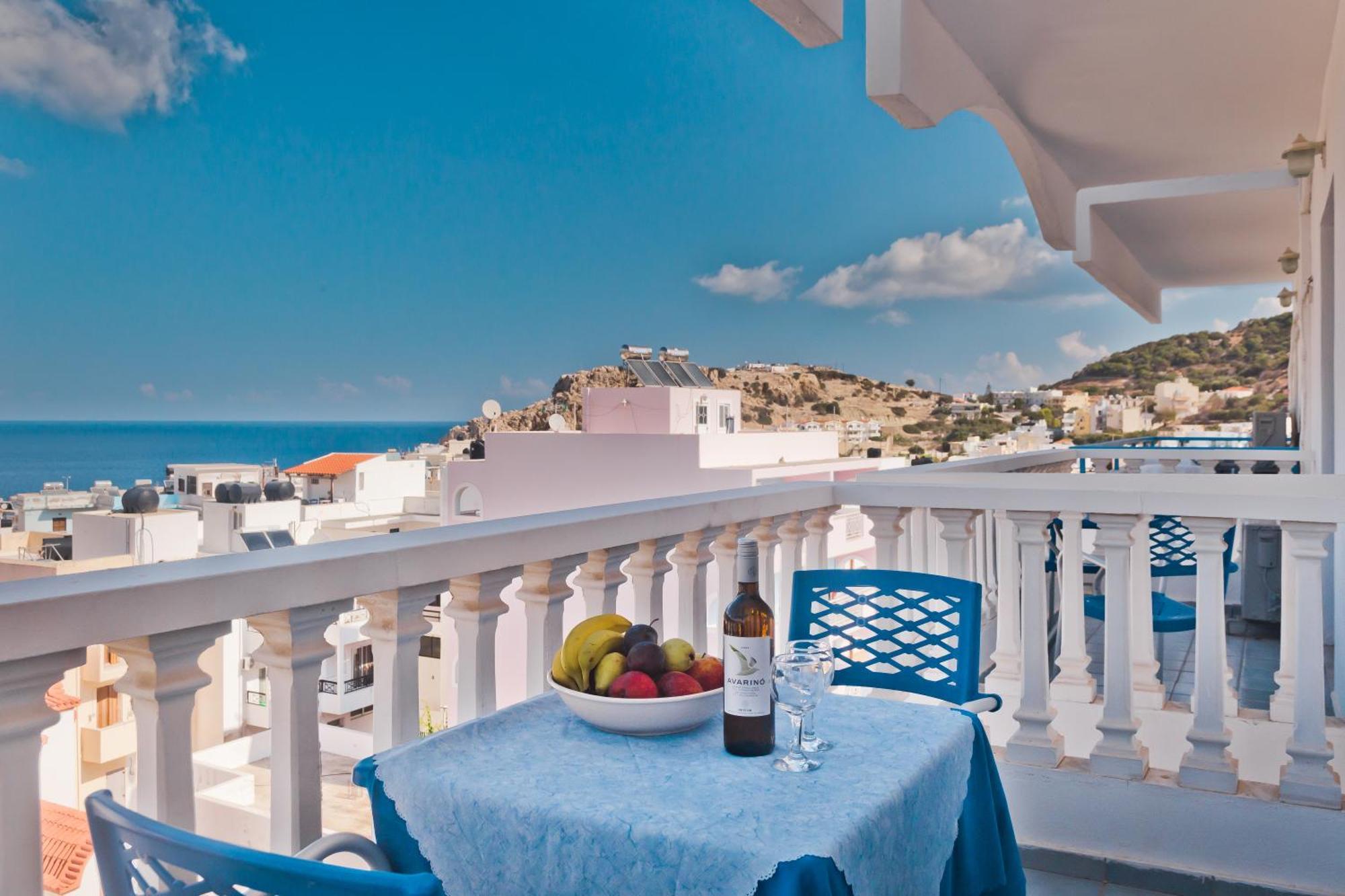 Regina Studios & Hotel Karpathos Exterior foto