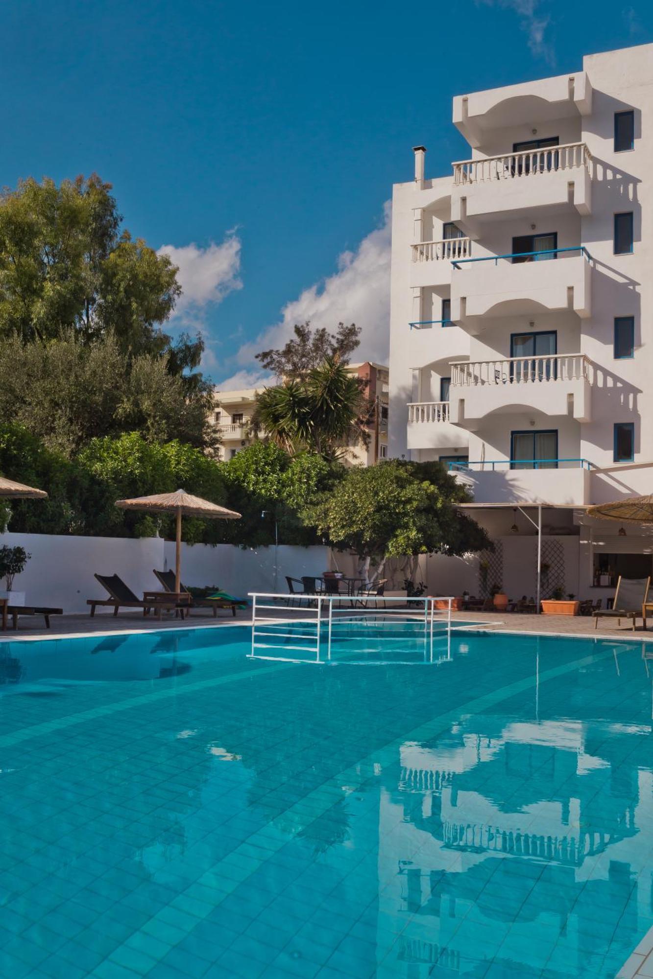 Regina Studios & Hotel Karpathos Exterior foto