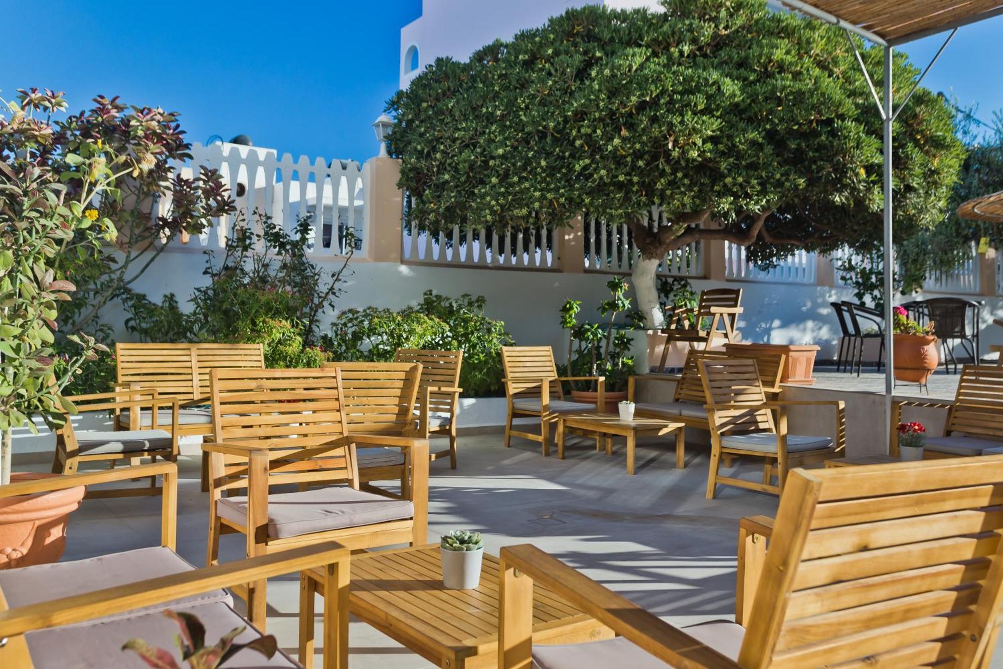 Regina Studios & Hotel Karpathos Exterior foto